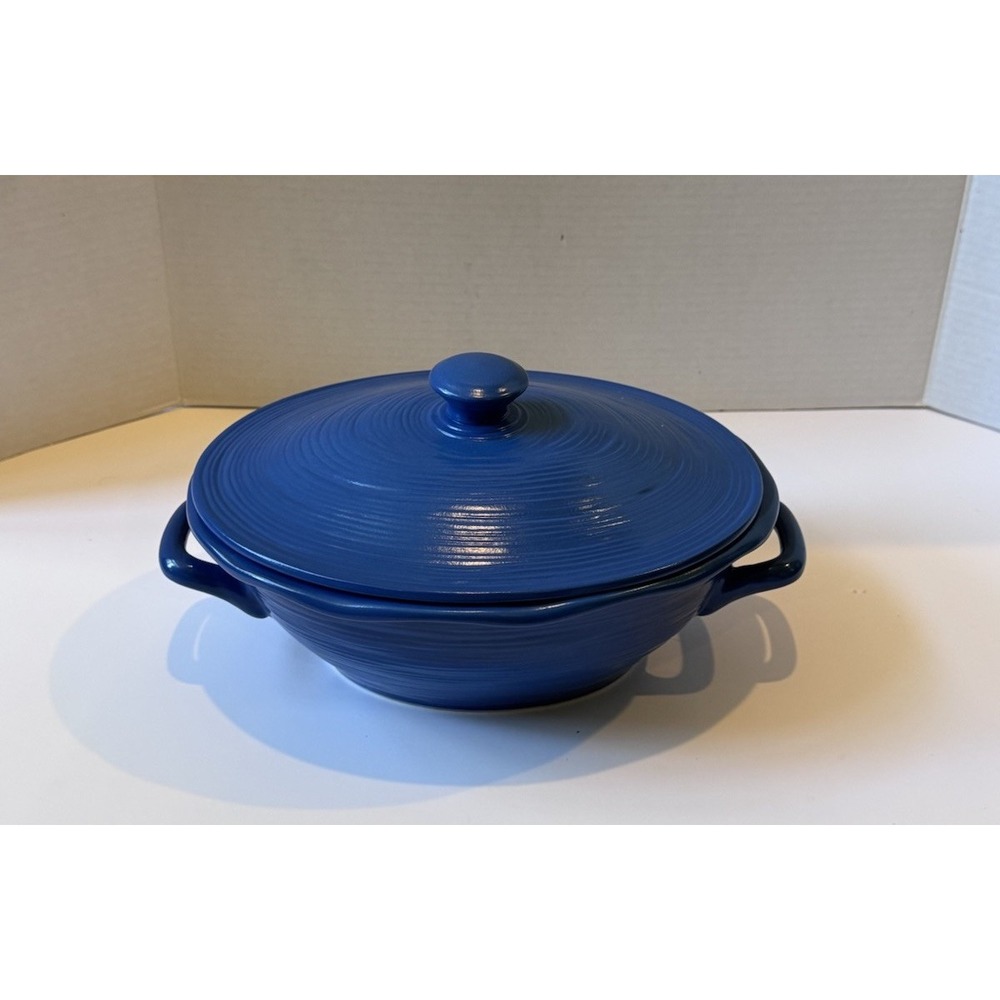 Corningware Creations Stoneware Blue 2Qt. Oval Casserole Dish with Lid Wavy EUC
